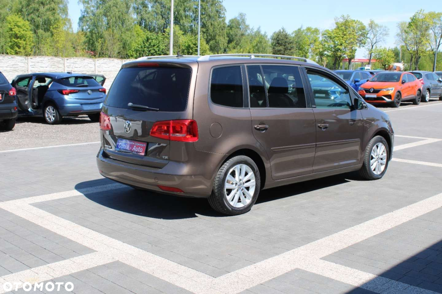Volkswagen Touran - 9