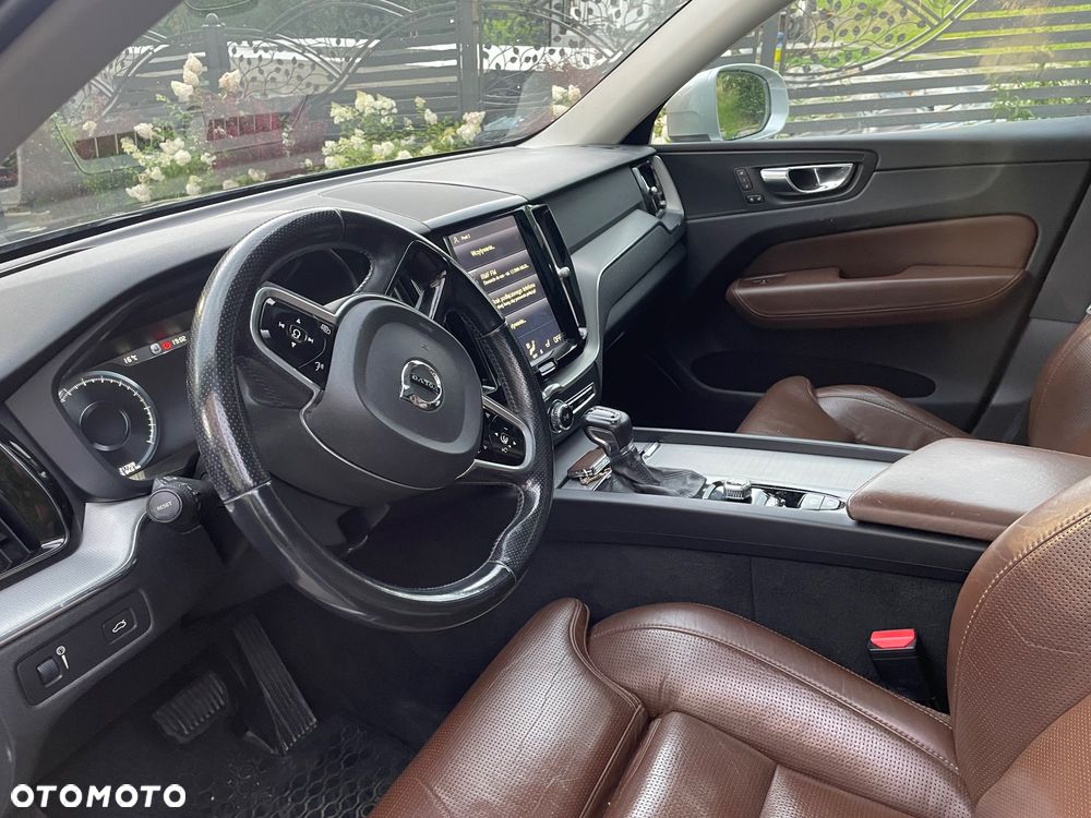 Volvo XC 60 D5 AWD Inscription - 9