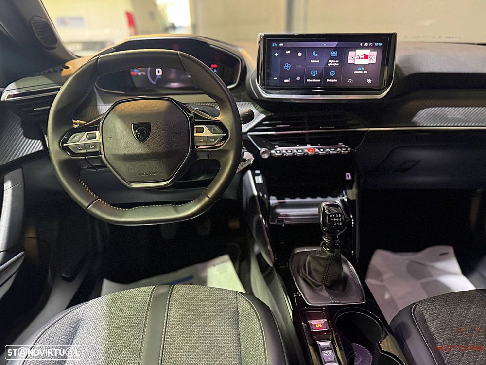 Peugeot 2008 1.2 PureTech Allure Pack - 19