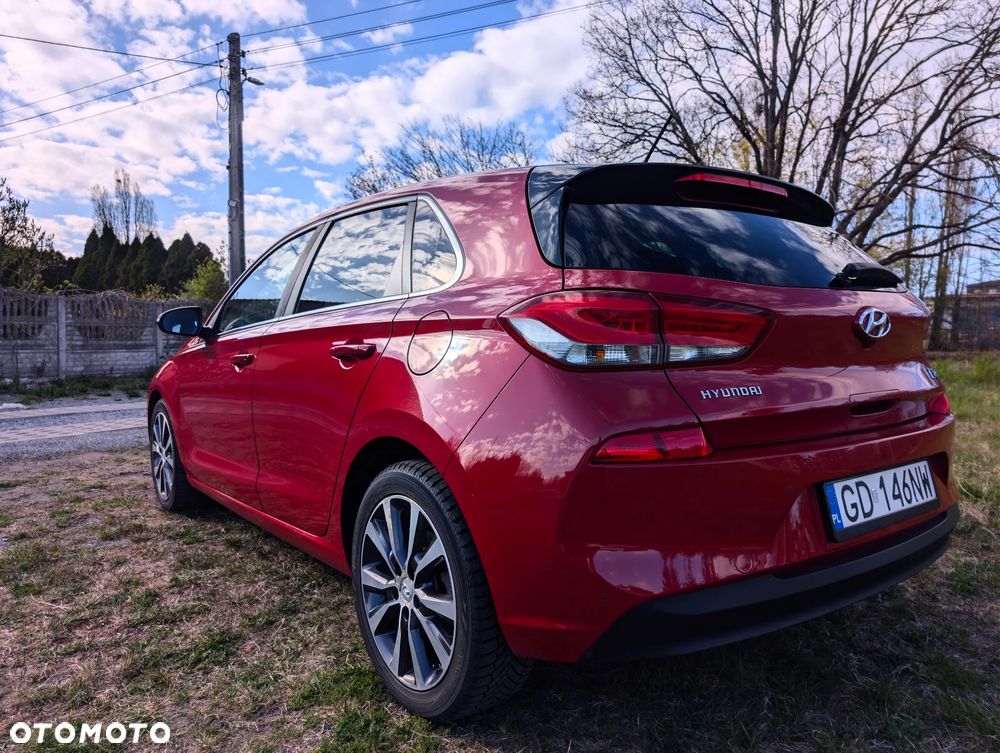 Hyundai i30 1.6 D Premium DCT - 3