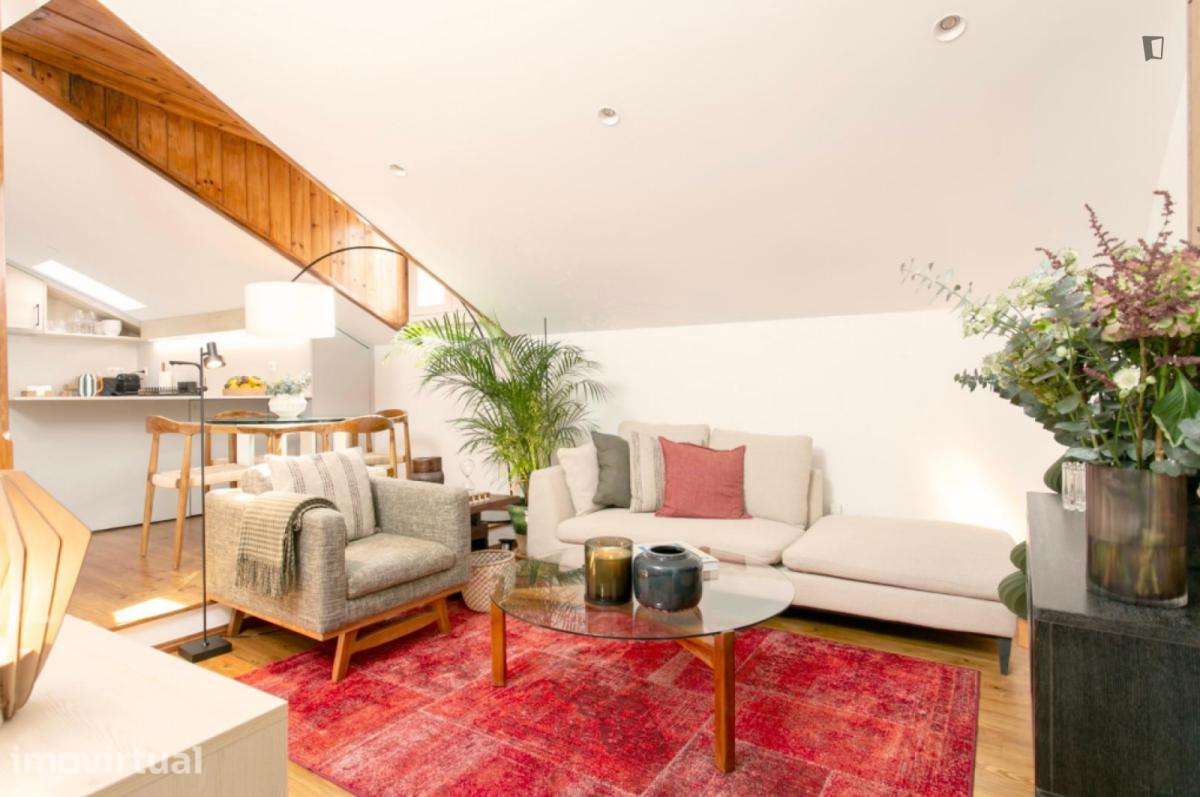 Apartamento com 1 quartos - localizado em São Bento Lisbon - Grande imagem: 2/24