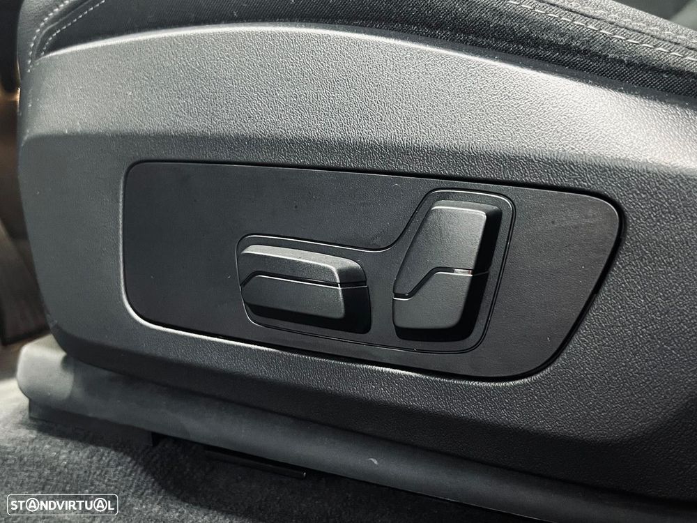 BMW iX1 xDrive30 - 34