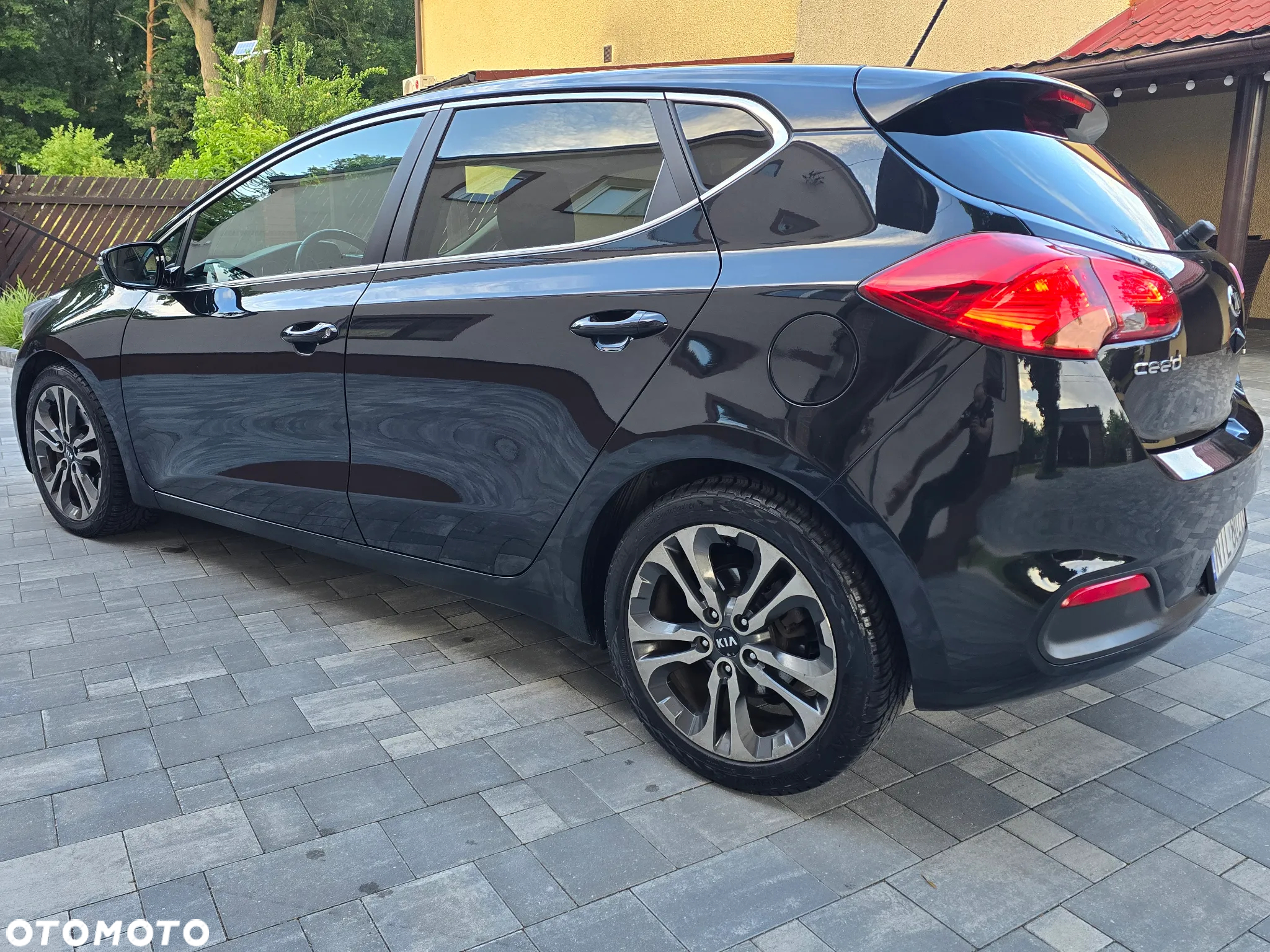 Kia Ceed 1.6 CRDi 128 Platinum Edition - 8