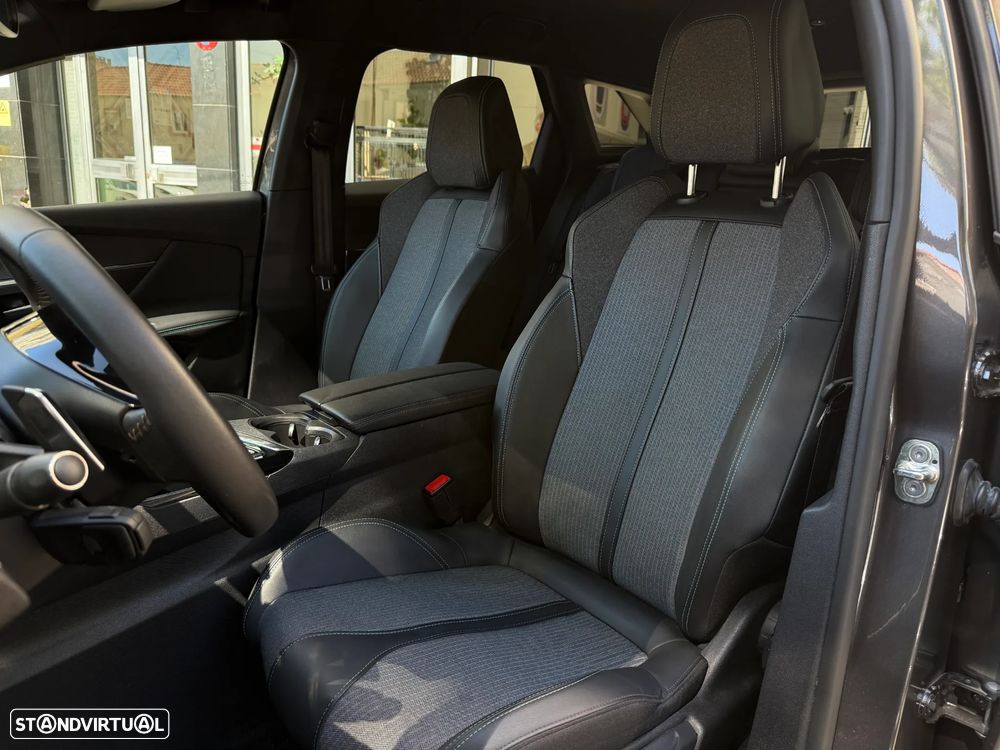 Peugeot 3008 1.5 BlueHDi Allure Pack EAT8 - 15