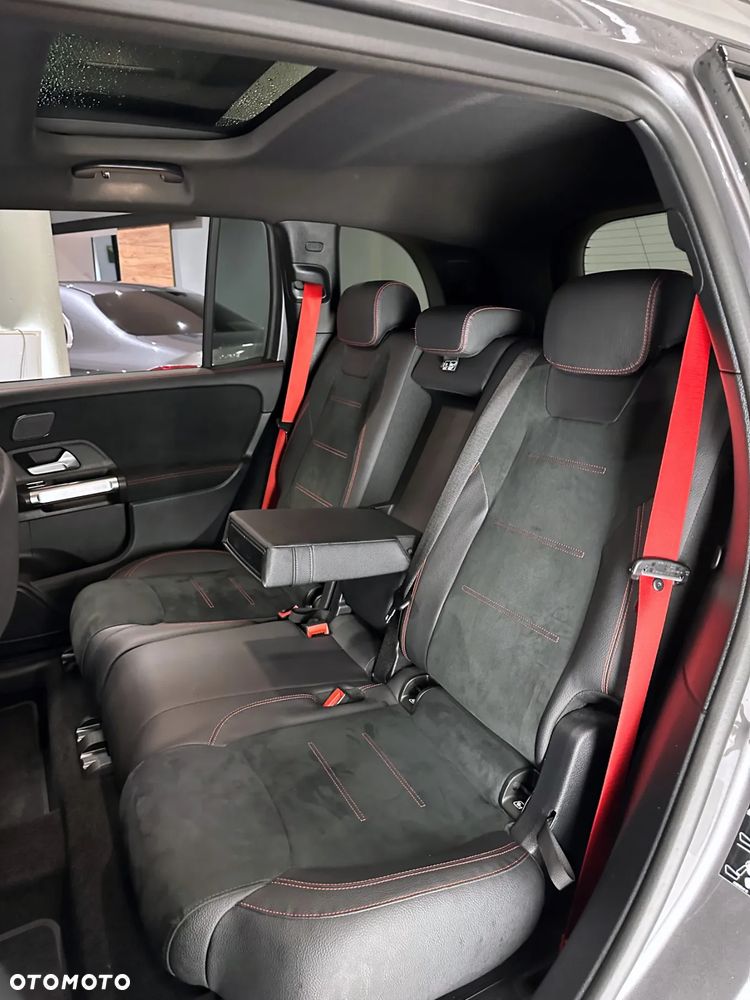 Mercedes-Benz GLB AMG 35 4-Matic - 28