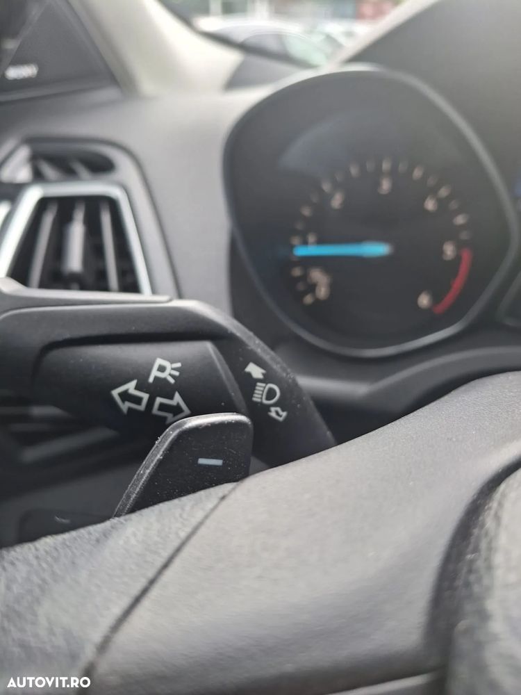 Ford Kuga 2.0 TDCi 4WD Powershift Titanium - 18