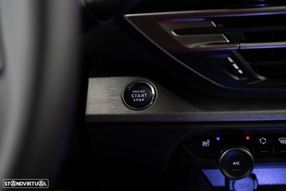 Citroën C5 X 1.6 Hybrid Plus e-EAT8 - 21