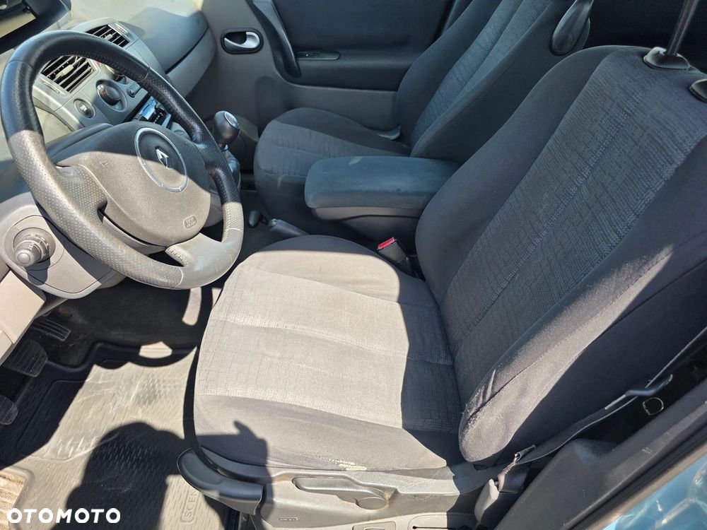 Renault Scenic 1.5 dCi Alize - 13