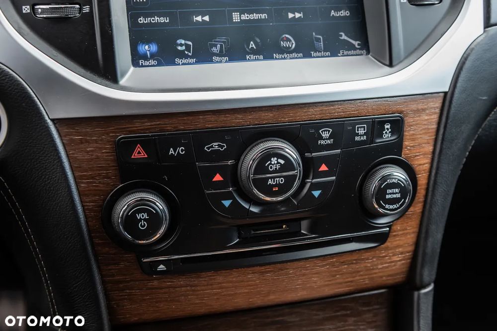 Lancia Thema 3.6 Executive AWD - 32