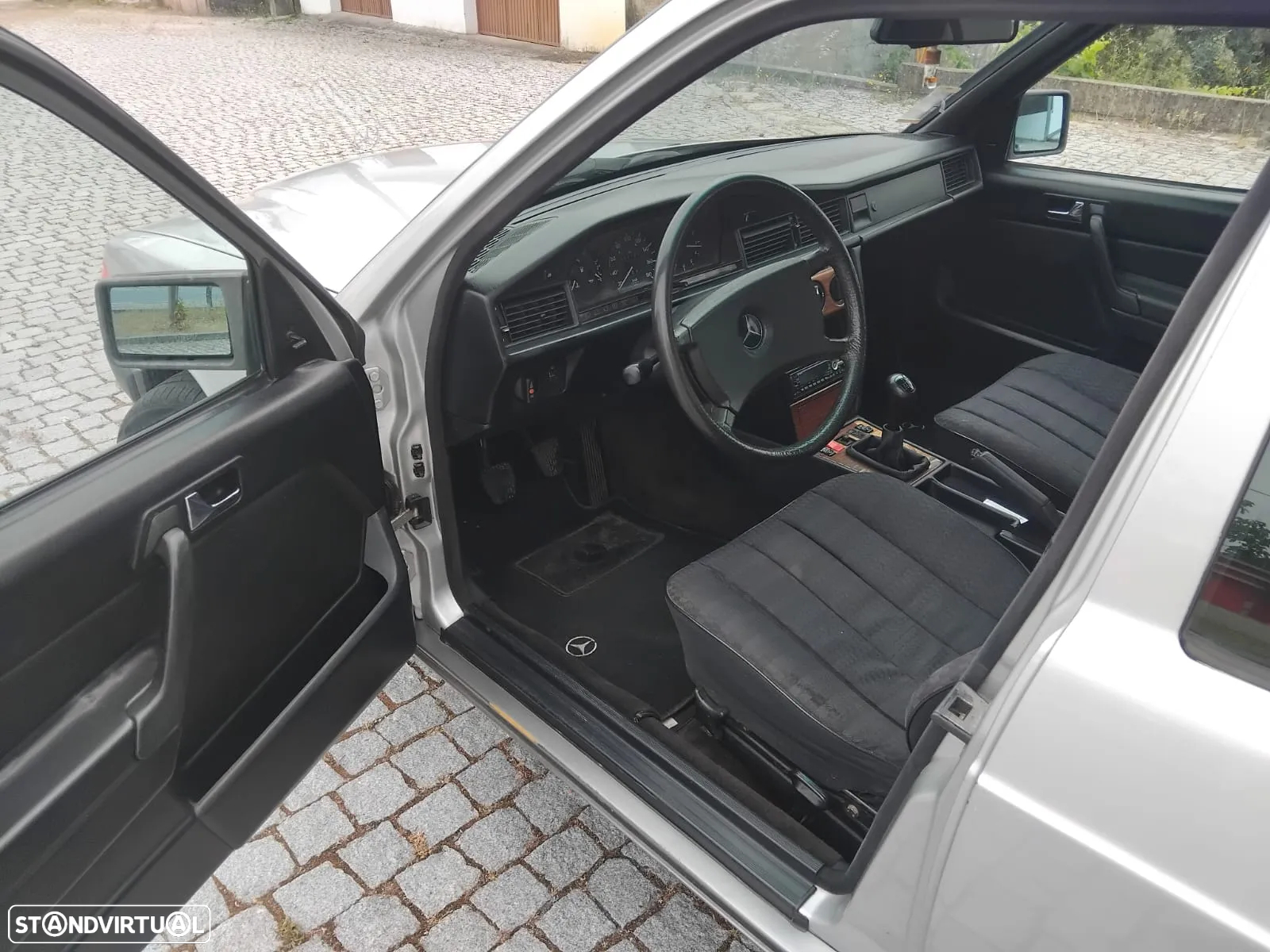 Mercedes-Benz 190 D 2.0 - 6