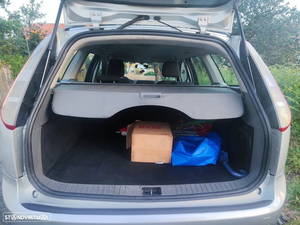 Ford Focus SW 1.6 TDCi ECOnetic - 10