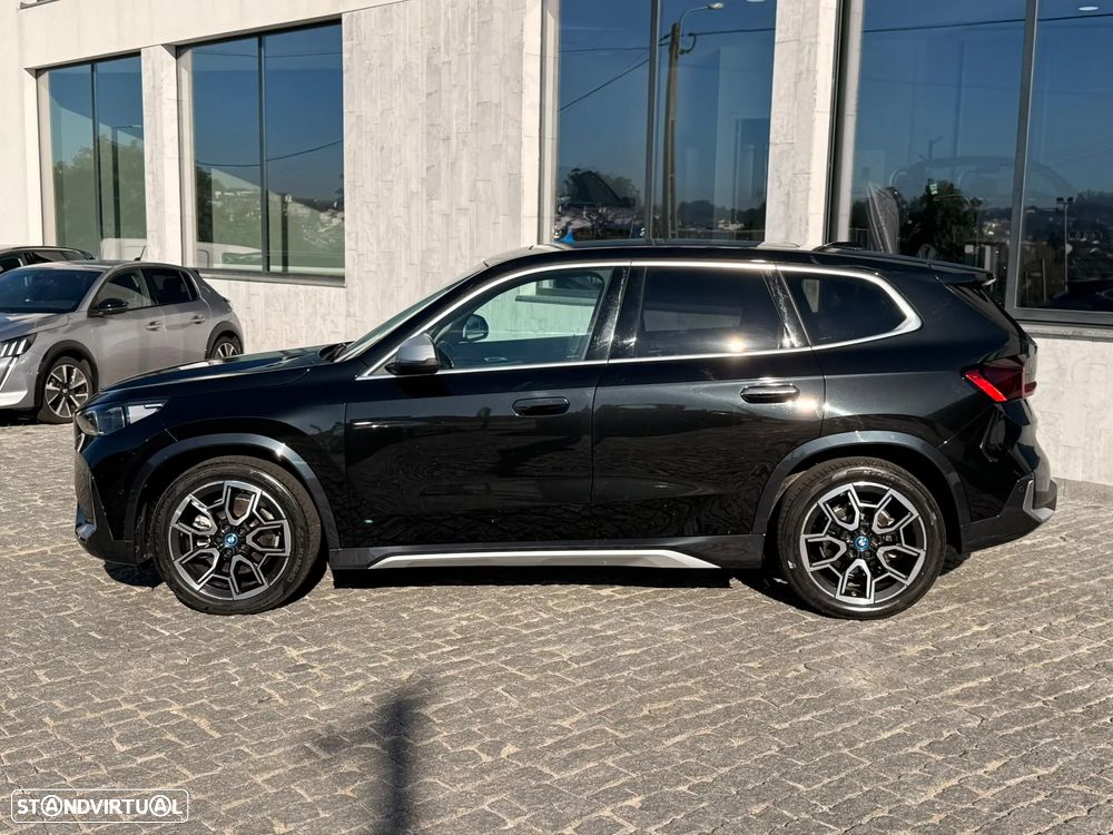 BMW iX1 xDrive30 xLine - 10