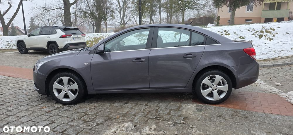 Chevrolet Cruze 1.8 LT+ - 35
