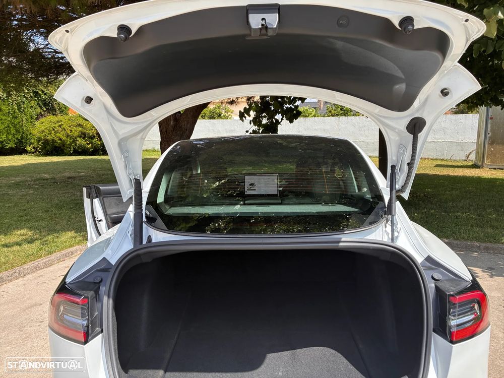 Tesla Model 3 Standard Range Plus RWD - 11