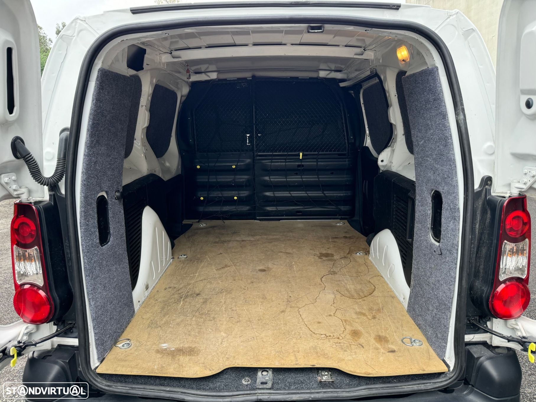 Citroën Berlingo 1.6 BlueHDi Feel - 19