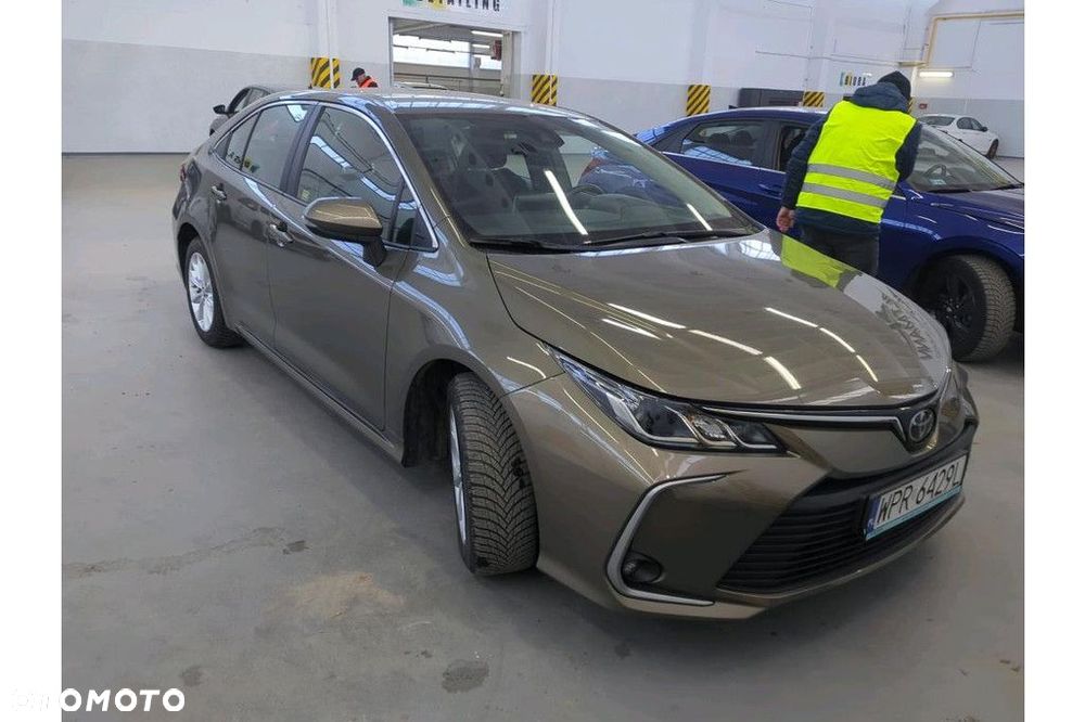 Toyota Corolla - 4
