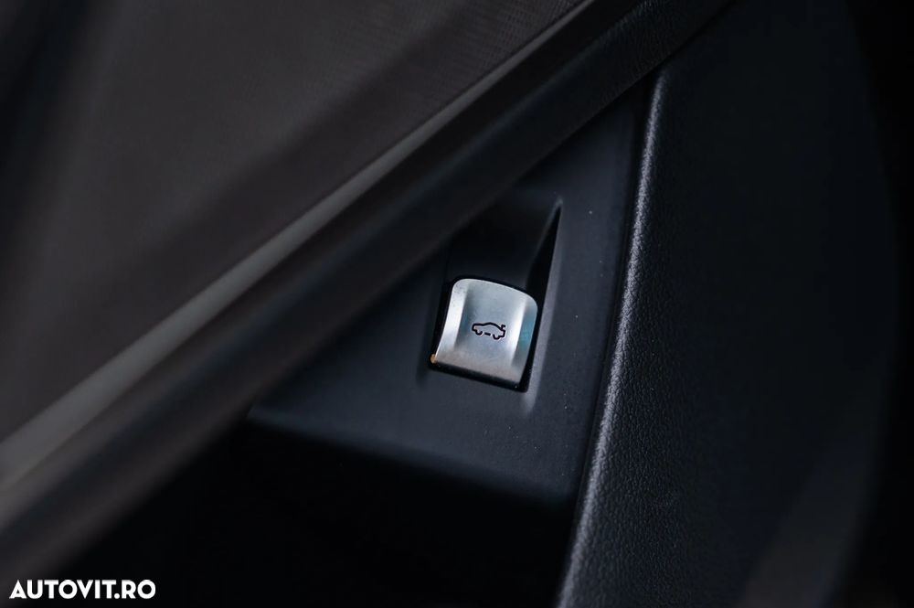 BMW Seria 7 740d xDrive MHEV - 27