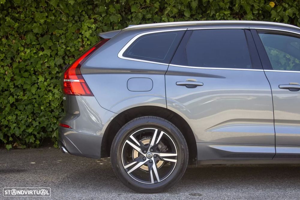 Volvo XC 60 2.0 D4 R-Design Geartronic - 5