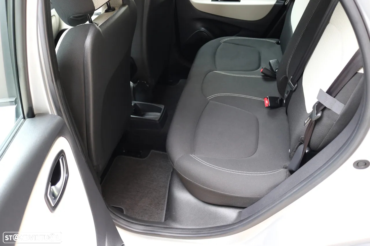 Renault Captur 1.5 dCi Exclusive EDC - 16