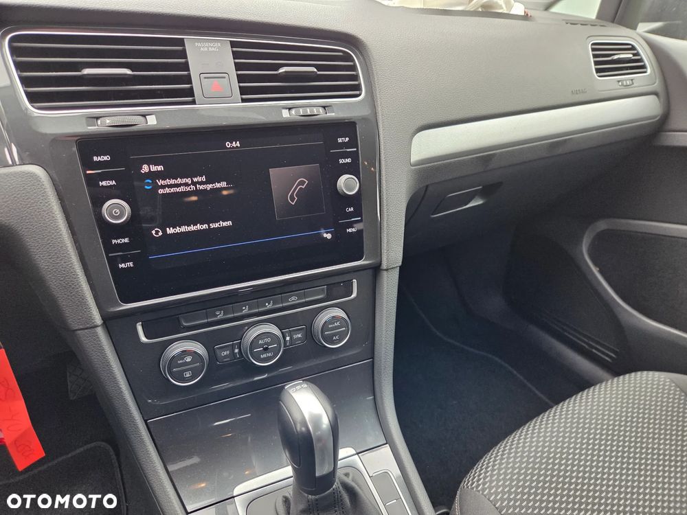 Volkswagen Golf - 14