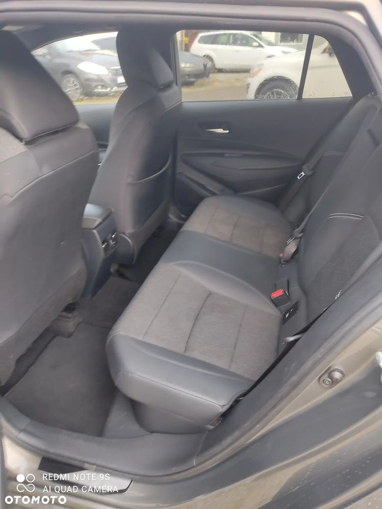 Toyota Corolla 1.8 Hybrid Active - 16