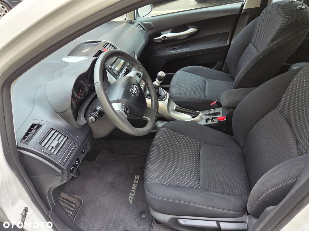 Toyota Auris 1.6 Dynamic - 15