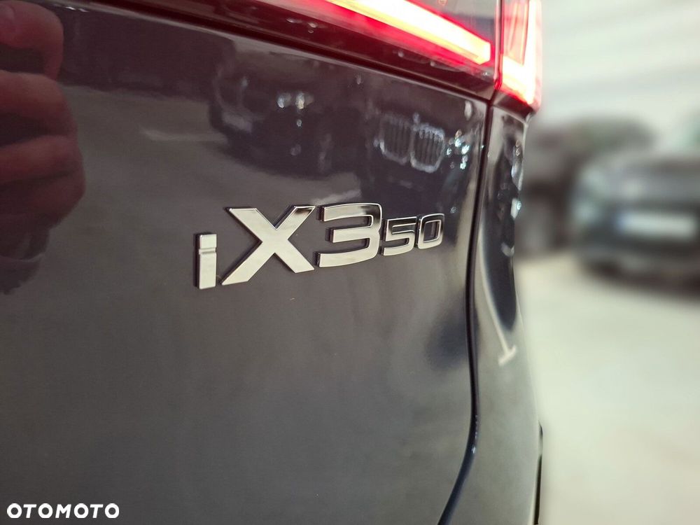 BMW iX3 - 26
