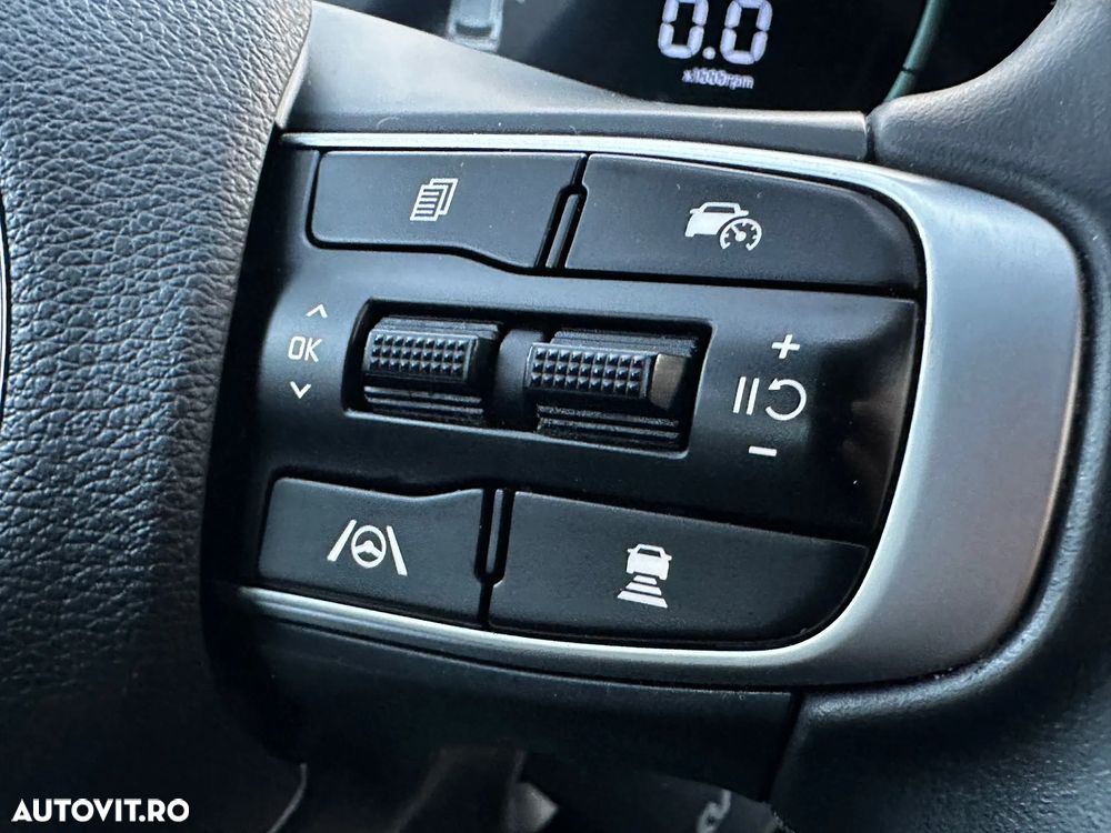 Kia Sportage 1.6T-GDI Hybrid 2WD Aut. Vision - 15