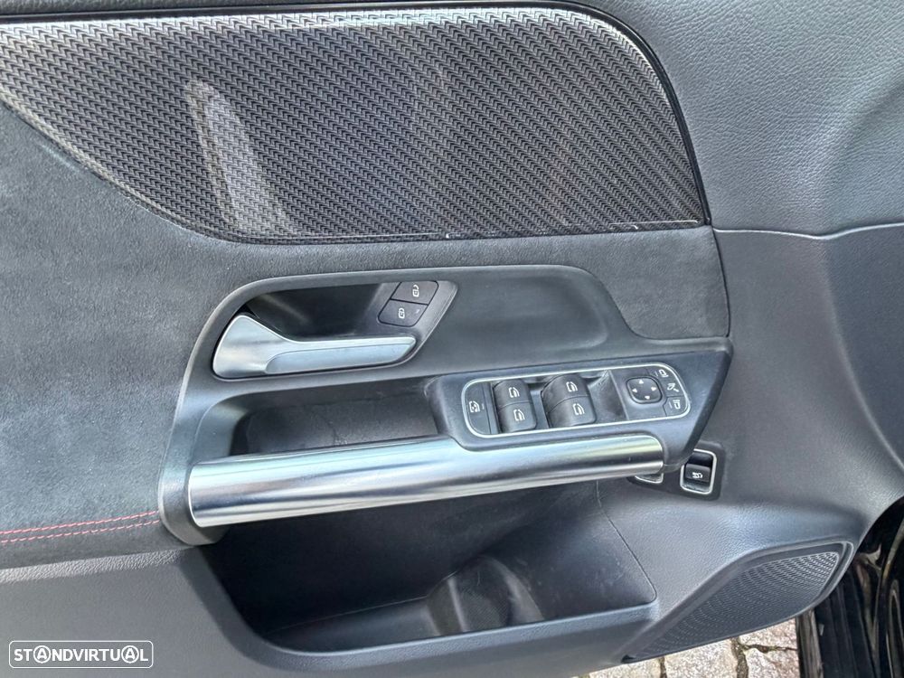 Mercedes-Benz B 250 e AMG Line - 34