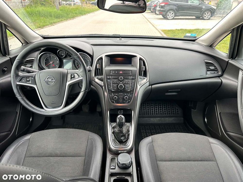 Opel Astra 1.7 CDTI Cosmo - 9