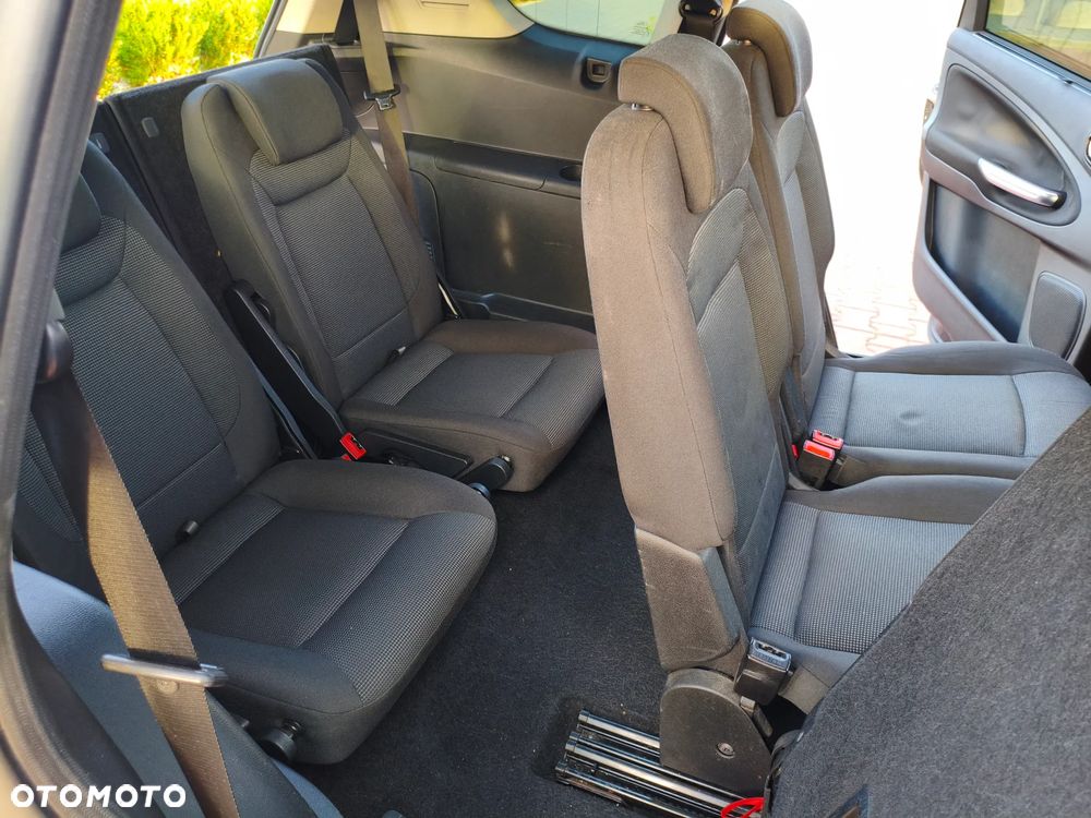Ford S-Max 2.5 Titanium - 12