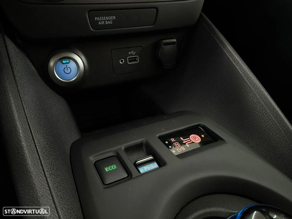 Nissan Leaf N-Connecta - 19