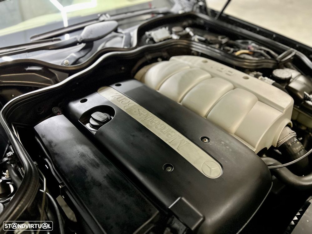 Mercedes-Benz E 220 - 19