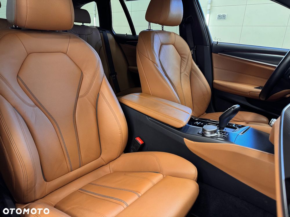 BMW Seria 5 530d xDrive mHEV M Sport sport - 18