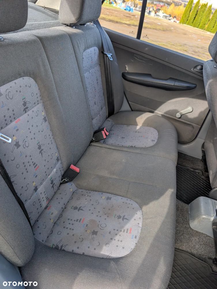 Skoda Fabia 1.2 HTP Classic - 16