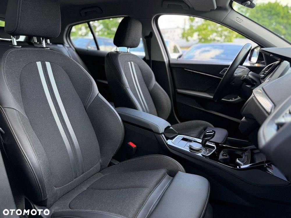 BMW Seria 1 - 21