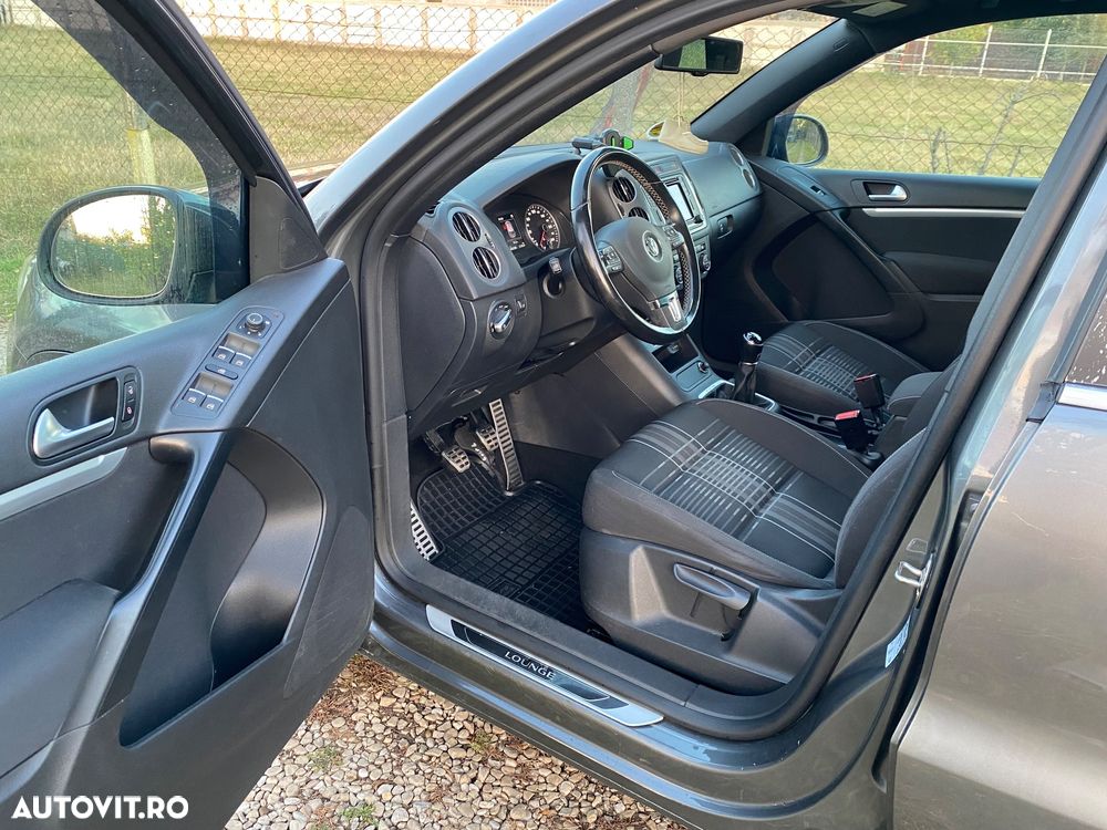 Volkswagen Tiguan - 17