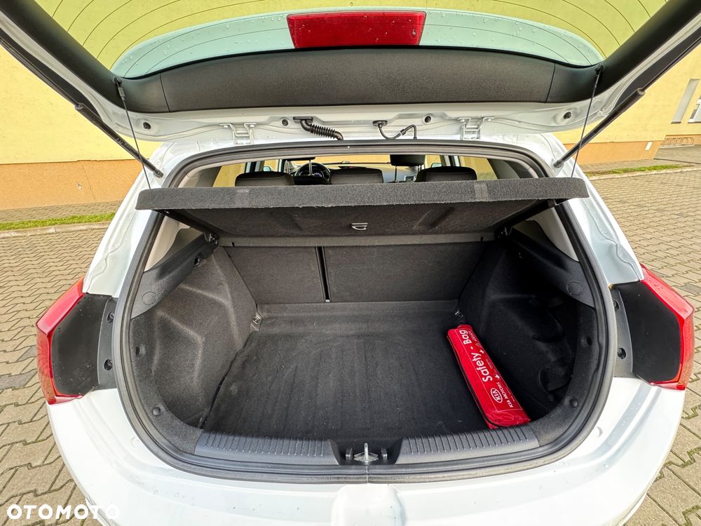 Kia Ceed 1.6 CRDi L - 12