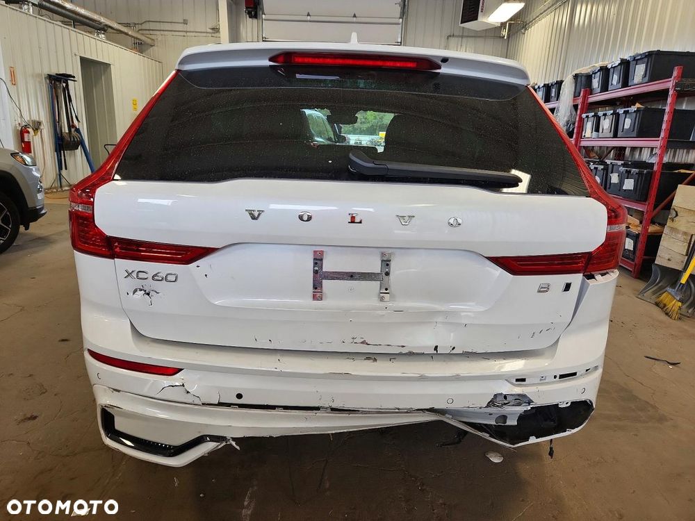 Volvo XC 60 B5 B AWD Momentum - 7