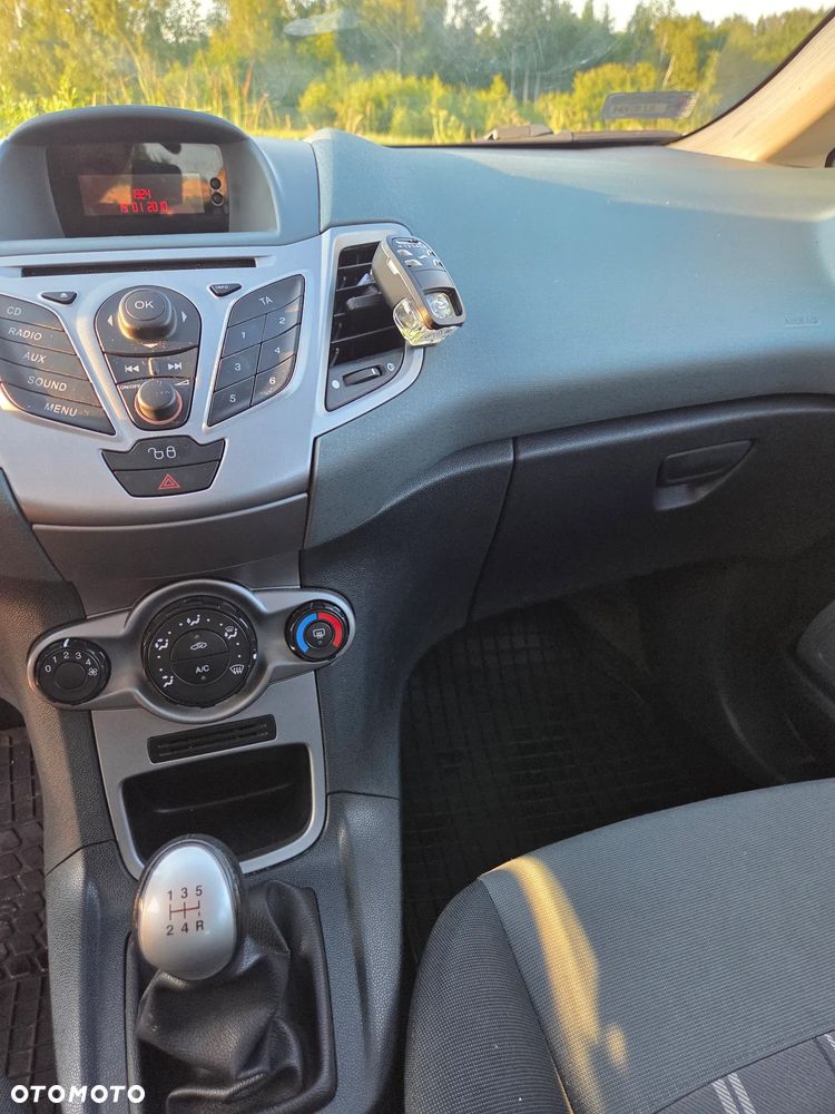 Ford Fiesta 1.25 Viva - 13