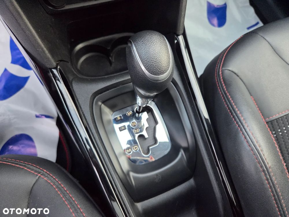 Peugeot 2008 BlueHDi 120 EAT6 Black Edition - 26