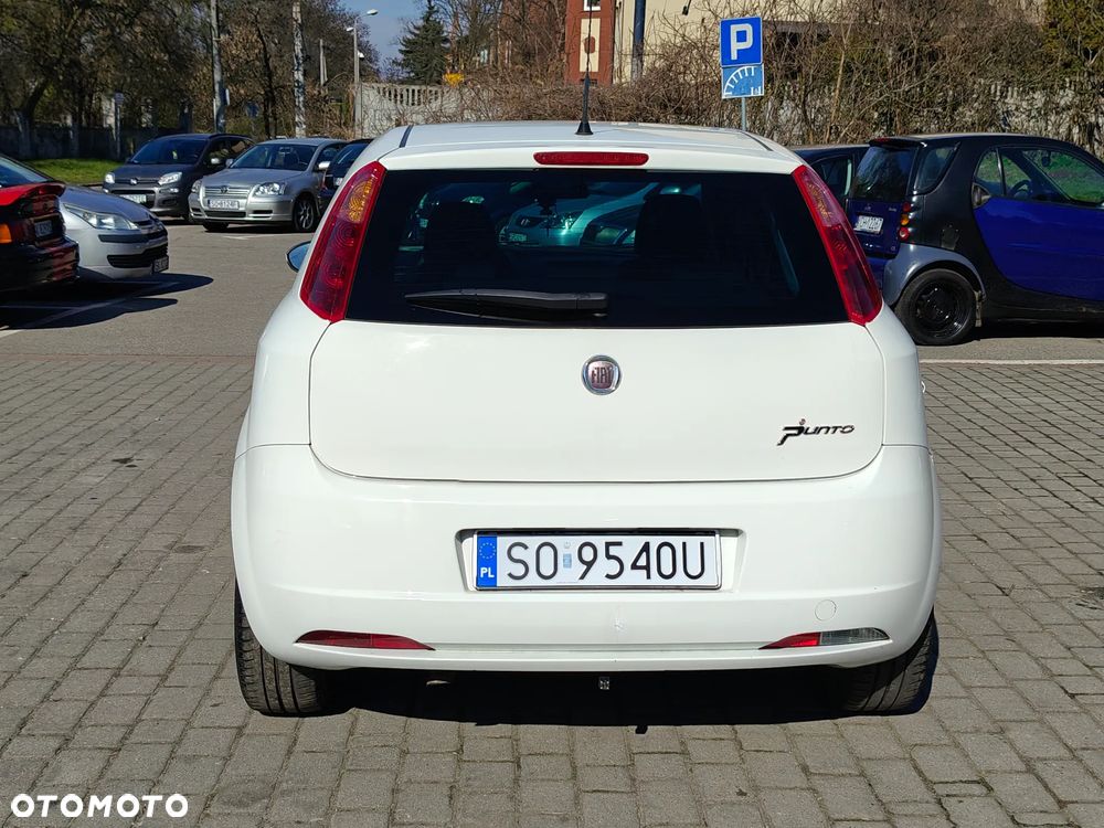 Fiat Grande Punto 1.4 8V Emotion - 31