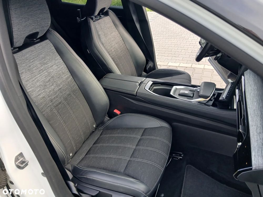 Renault Austral 1.2 E-Tech Full Hybrid 200 Techno MMT - 21