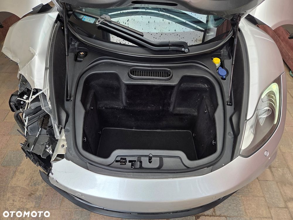 McLaren MP4-12C - 17