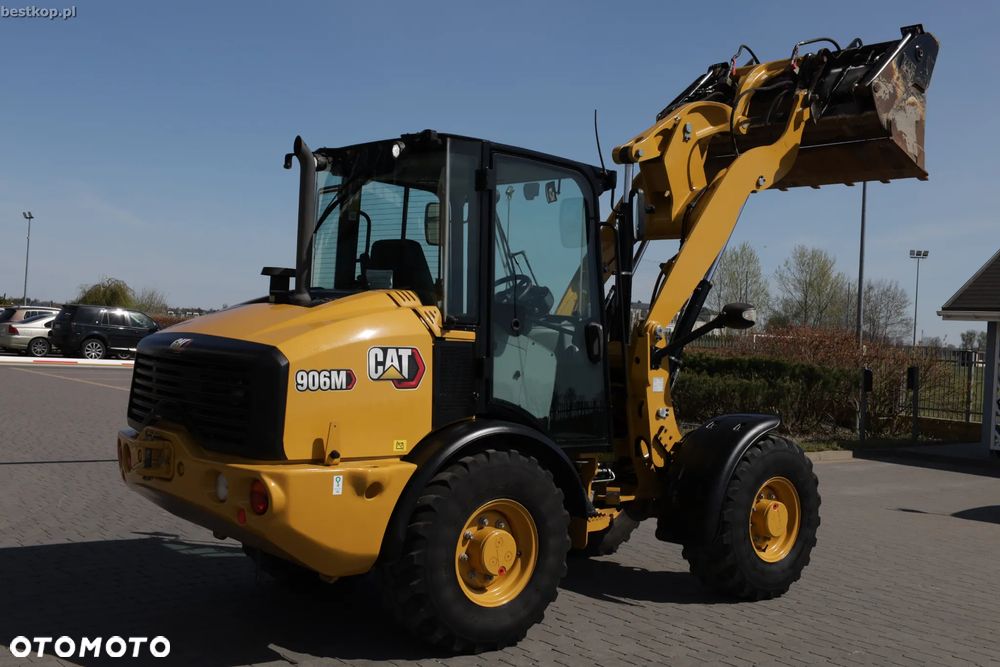 Caterpillar CAT 906M - 17