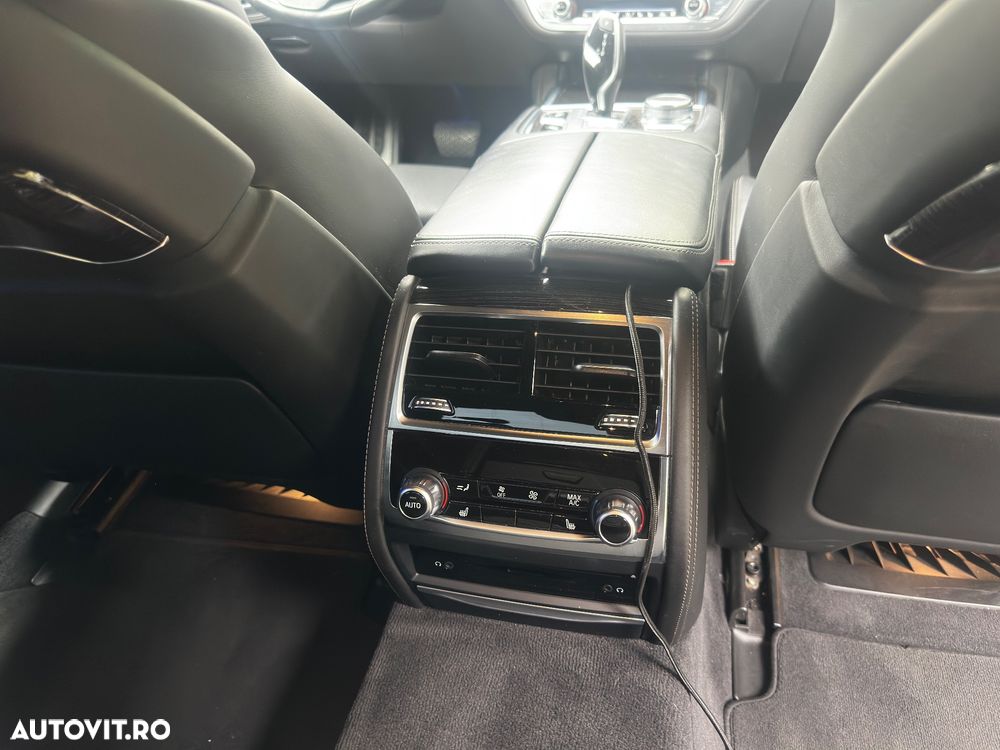 BMW Seria 7 730d xDrive - 7