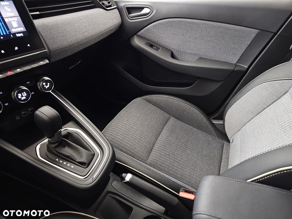 Renault Clio 1.6 E-TECH Full Hybrid 145 Techno - 24