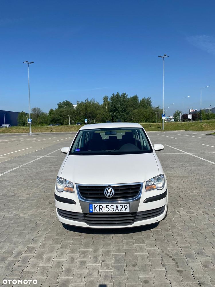 Volkswagen Touran 1.9 TDI Conceptline - 3