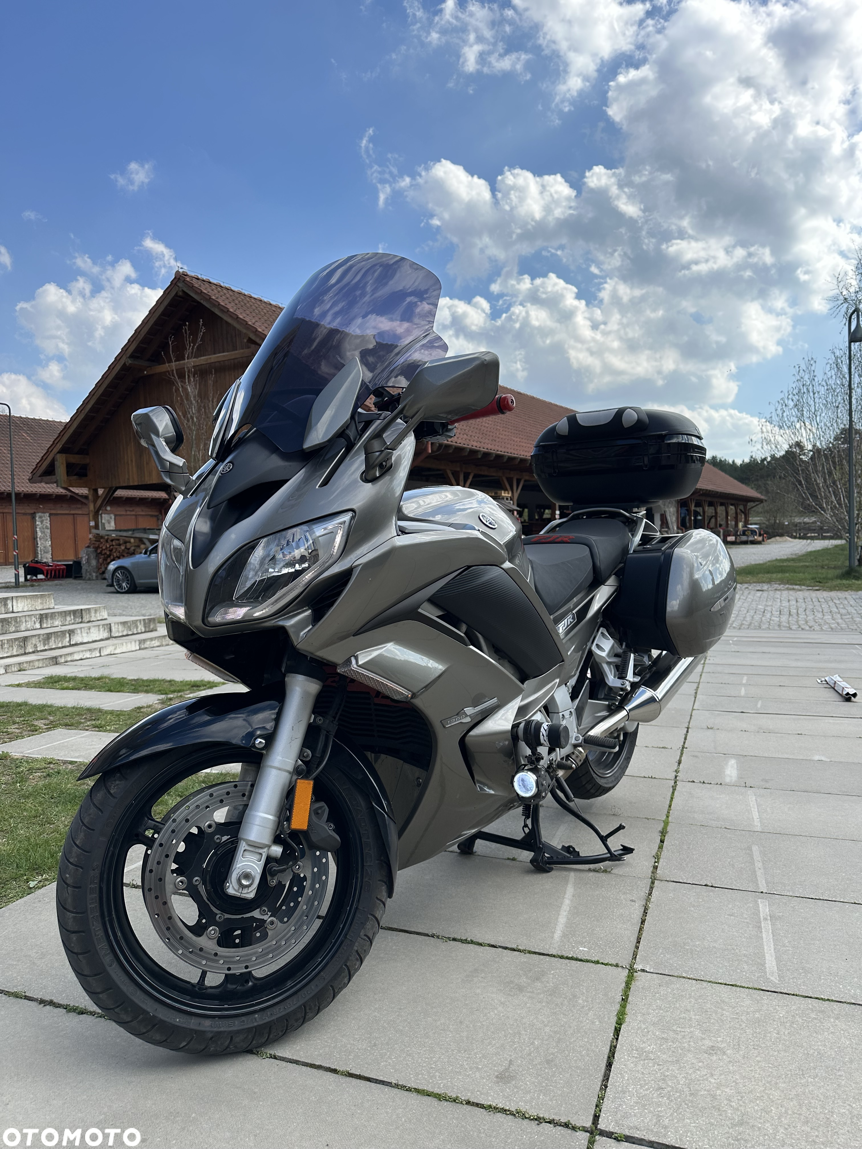 Yamaha FJR - 3