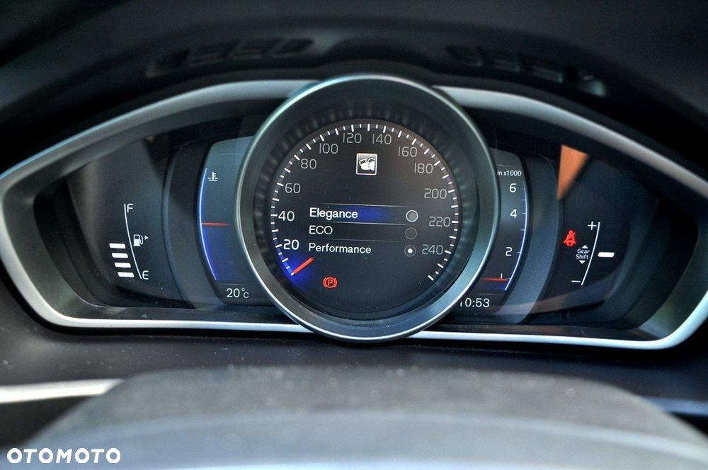 Volvo V40 T2 Summum - 25